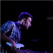 Profesor de lenguaje musical, bajo eléctrico, guitarra e inglés. Online/Presencial